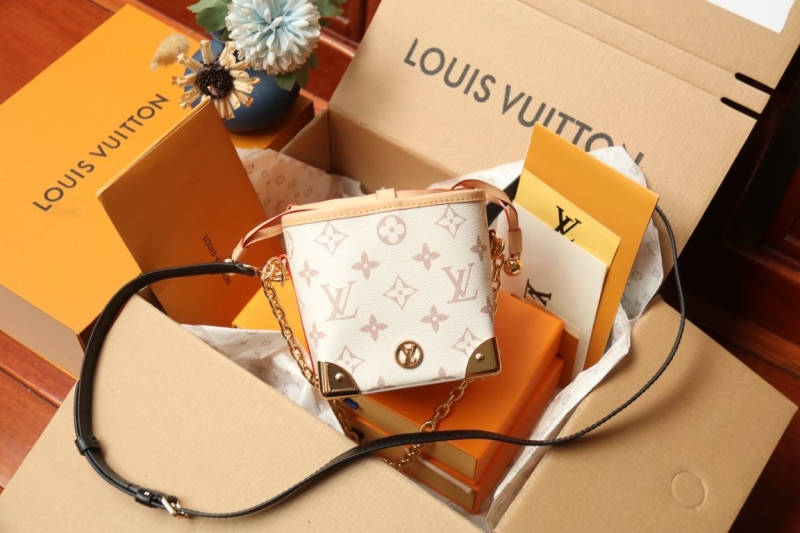 LV Bucket Bags